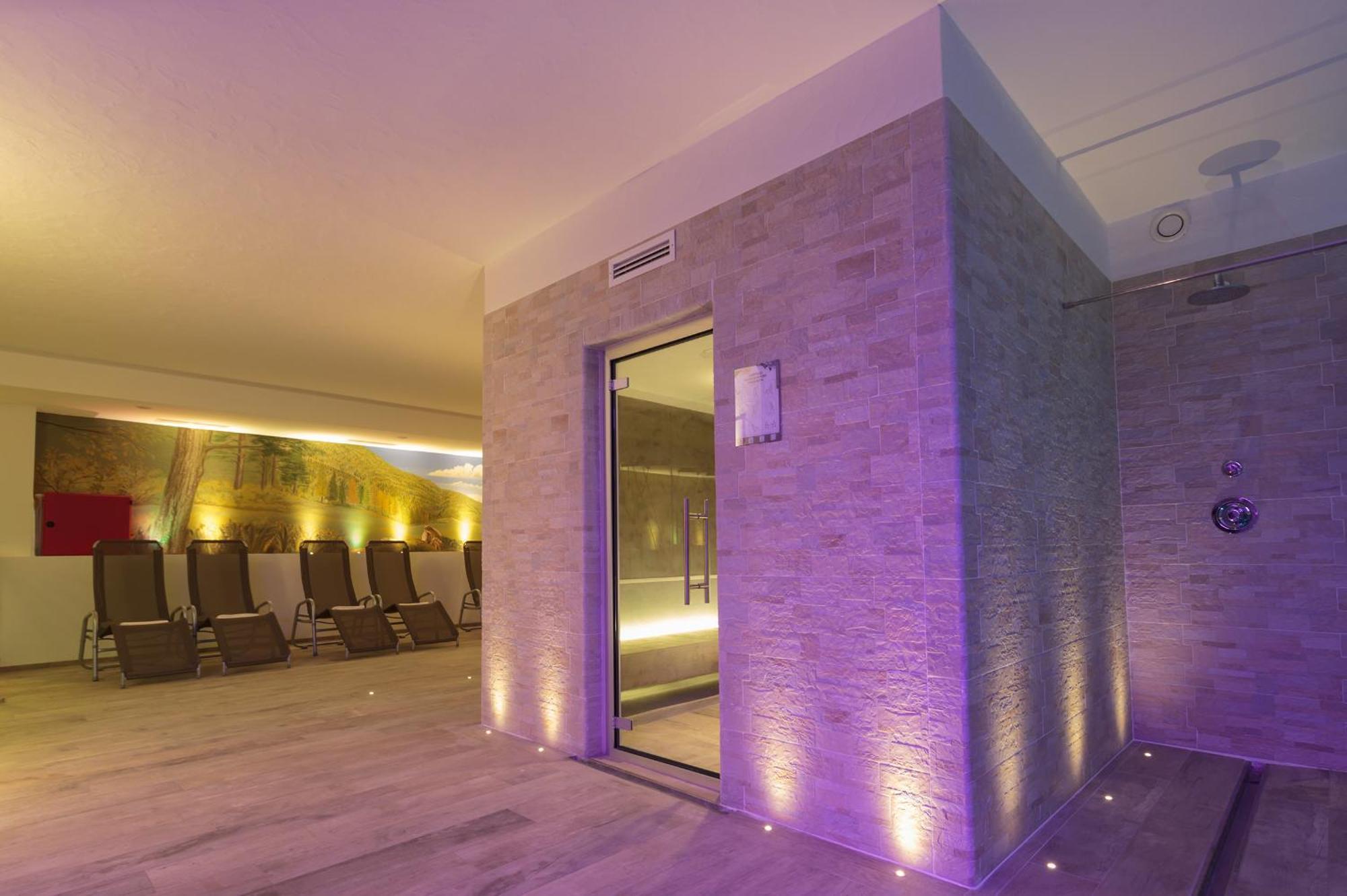Residence Hotel Santa Maria Piscina E Wellness ペーイオ・フォンティ エクステリア 写真